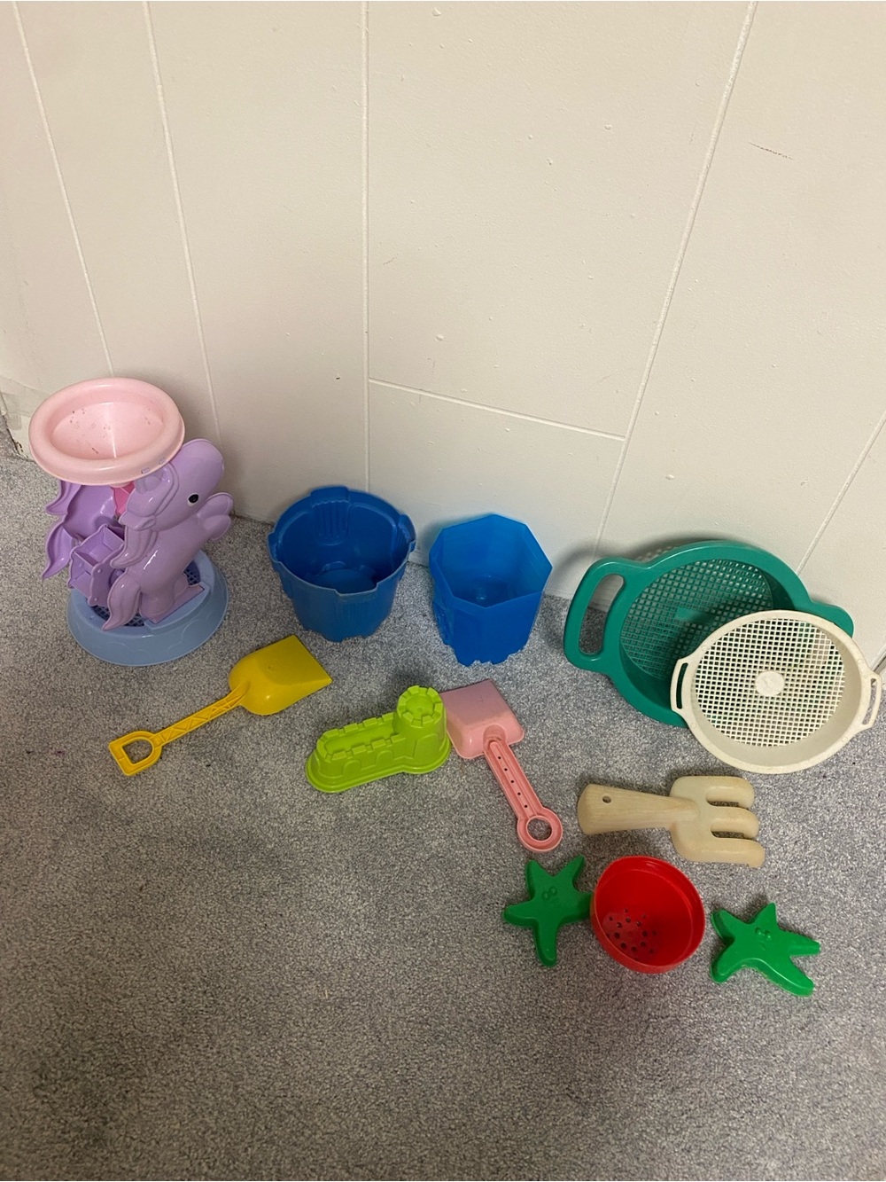 Kids Beach & Sand Play Set - Multicolor